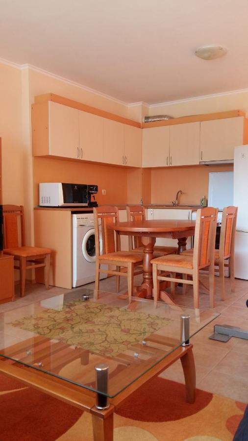 Sunrise Apartment Balchik Exterior foto